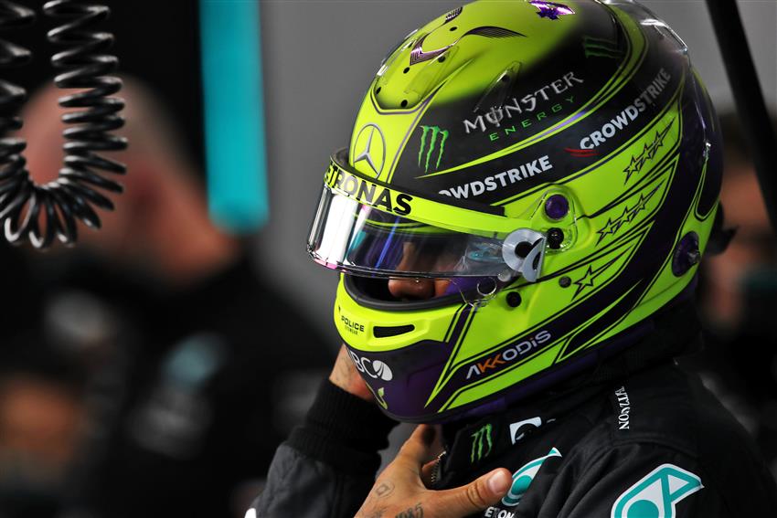 Lewis Hamilton yellow helmet